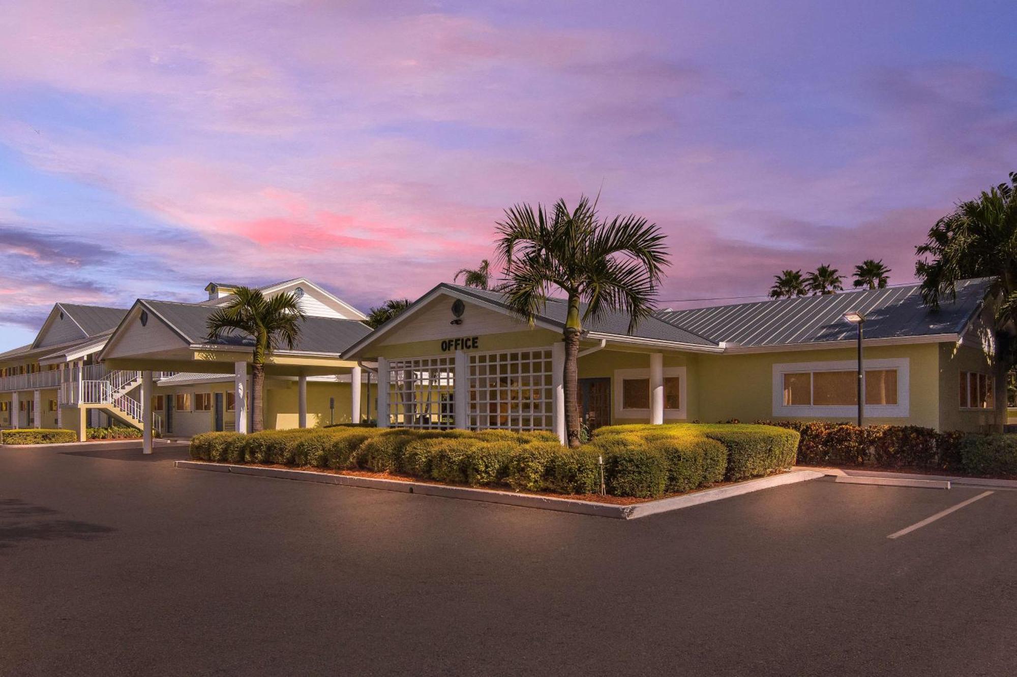 베스트웨스턴 포트 세인트 루시 Port St. Lucie 외부 사진